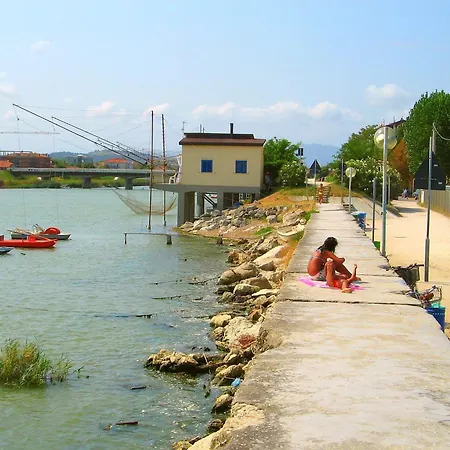 فندق مبيت وإفطار Lauda 3*