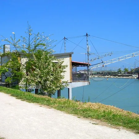 فندق مبيت وإفطار Lauda ريميني