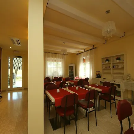 Bed & Breakfast Lauda 3*