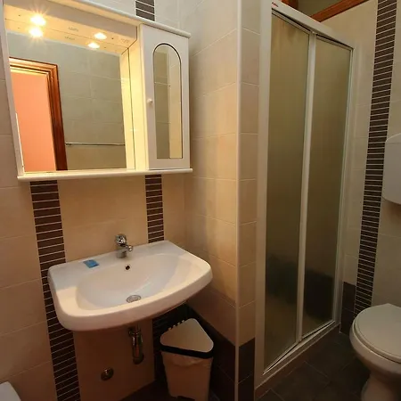 Bed & Breakfast Lauda 3*