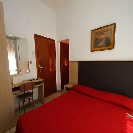 Lauda Panzió Rimini