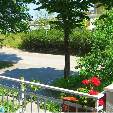 Lauda Bed & Breakfast 3*