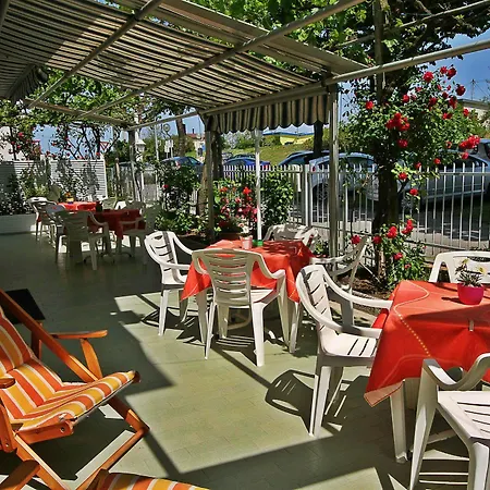 Lauda Bed & Breakfast 3*