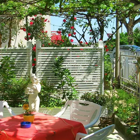 Bed & Breakfast Lauda Rimini